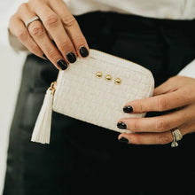 Load image into Gallery viewer, Wynona Woven Wallet
