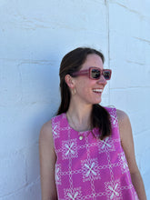 Load image into Gallery viewer, DIFF - Indy Guava + Grey Sunglasses