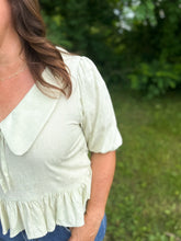 Load image into Gallery viewer, Peter Pan Collared Top