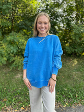 Load image into Gallery viewer, Acid Wash Hi-Low Hem Pullover