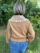 Load image into Gallery viewer, Collared Detailed Knit Top