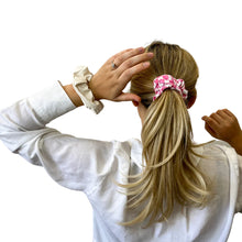 Load image into Gallery viewer, Leather Scrunchie Set - Pink Checkered
