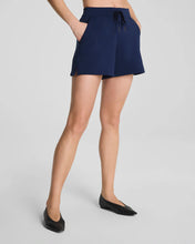 Load image into Gallery viewer, SPANX Airessentials 5" Short