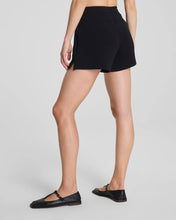 Load image into Gallery viewer, SPANX Airessentials 5" Short