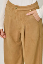 Load image into Gallery viewer, Suede Trouser