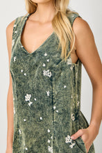 Load image into Gallery viewer, Embroidered Wash Shift Dress