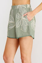 Load image into Gallery viewer, Floral Embroidered Soft Linen Shorts
