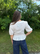 Load image into Gallery viewer, Peter Pan Collared Top