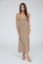 Load image into Gallery viewer, Floral Sweetheart Neck Midi Dress