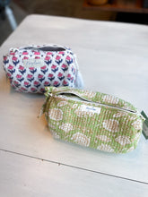 Load image into Gallery viewer, Quilted Toiletry Set