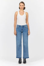 Load image into Gallery viewer, Drew Straight Leg Jean - Courtland