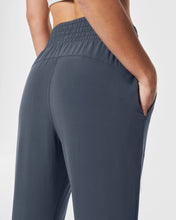 Load image into Gallery viewer, SPANX AirEssentials Tapered Pant