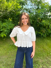 Load image into Gallery viewer, Peter Pan Collared Top
