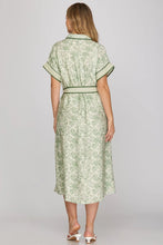 Load image into Gallery viewer, Drop Shoulder Woven Midi Dress