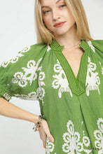 Load image into Gallery viewer, Two Tone Border Print Mini Dress