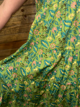 Load image into Gallery viewer, Sage Woven Scallop Trim Midi Dress