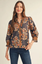 Load image into Gallery viewer, 3/4 Puff Sleeve Floral Top