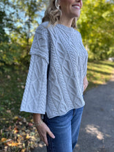 Load image into Gallery viewer, Cropped Side Slit Solid Sweater