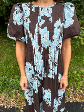 Load image into Gallery viewer, Floral Short Sleeve Puff Sleeve Midi Dress