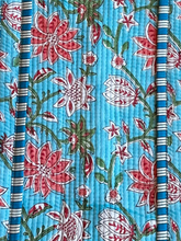 Load image into Gallery viewer, Quilted Toiletry Set