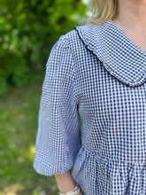 Load image into Gallery viewer, Black & White Plaid Peter Pan Collar Button Up Blouse