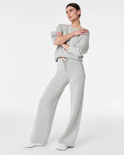 Load image into Gallery viewer, SPANX AirEssentials Wide Leg Pant