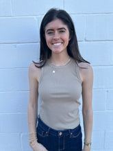 Load image into Gallery viewer, Hadley Tank