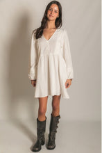 Load image into Gallery viewer, Off White Cotton Gauze Lace Trim Long Sleeve Dress