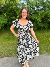 Load image into Gallery viewer, Black Floral Tropical Puff Sleeve Dress