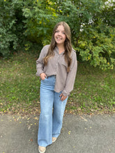 Load image into Gallery viewer, River Plaid Button Up