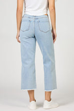 Load image into Gallery viewer, Holly Super High Rise Raw Hem Cropped Jeans - Sunset Blues