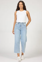 Load image into Gallery viewer, Holly Super High Rise Raw Hem Cropped Jeans - Sunset Blues