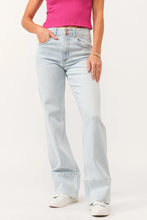 Load image into Gallery viewer, Holly Super High Rise Straight Jeans - Seaside