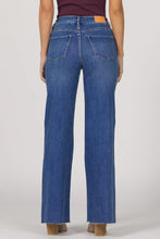 Load image into Gallery viewer, Fiona High Rise Wide Leg Jeans - Midtown
