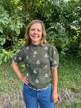 Load image into Gallery viewer, Half Sleeve Flower Embroidery Sweater Top
