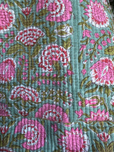 Load image into Gallery viewer, Jane Quilted Tote Bag