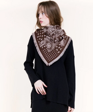 Load image into Gallery viewer, Bandana Petite Paisley Trangular Scarf