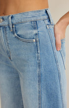 Load image into Gallery viewer, Luna High Rise Crop Bowed Jeans