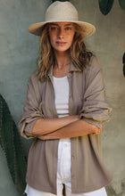 Load image into Gallery viewer, Layover Top