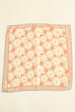 Load image into Gallery viewer, Daisy Flower Print Cotton Scarf