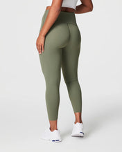 Load image into Gallery viewer, SPANX Booty Boost® Active 7/8 Leggings