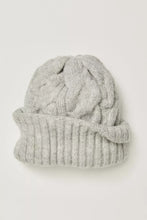 Load image into Gallery viewer, Coast Line Beanie