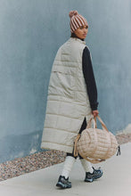 Load image into Gallery viewer, FP On the Move Packable Vest