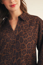 Load image into Gallery viewer, Animal Print Suede Scallop Trim Top