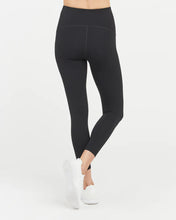 Load image into Gallery viewer, SPANX Booty Boost® Active 7/8 Leggings
