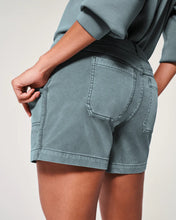 Load image into Gallery viewer, SPANX Stretch Twill Shorts, 4"