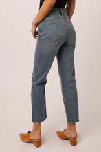 Load image into Gallery viewer, Frankie Super High Rise Straight Cropped Jeans