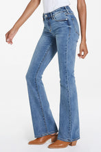 Load image into Gallery viewer, Jaxtyn High Rise Bootcut Jeans