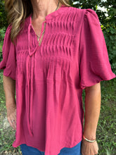 Load image into Gallery viewer, Puff Sleeve Pintuck Woven Top
