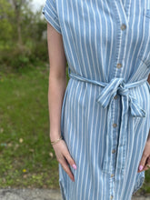 Load image into Gallery viewer, Chambray Striped Belted Midi Dress

